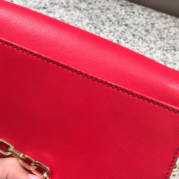 Tory Burch Chain Crossbody - Picture 13 of 16